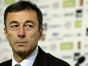 ЦСКА би шута на треньори от ДЮШ