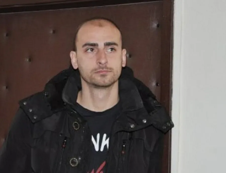 Братът на Бербатов пак кара без книжка