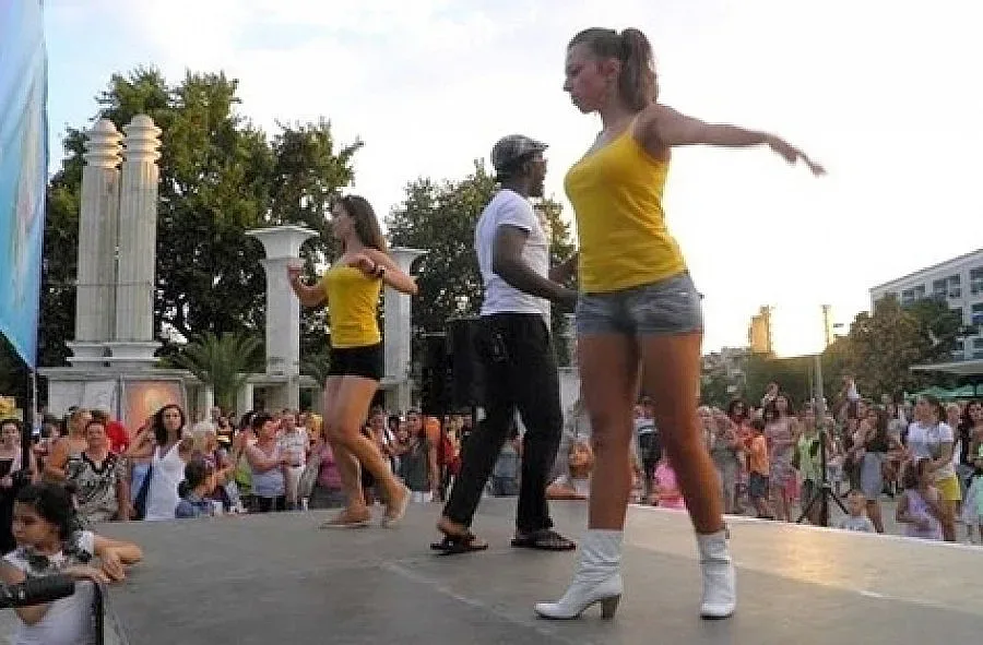 Юбилейният FUNCITY на 4 сцени в Морската градина