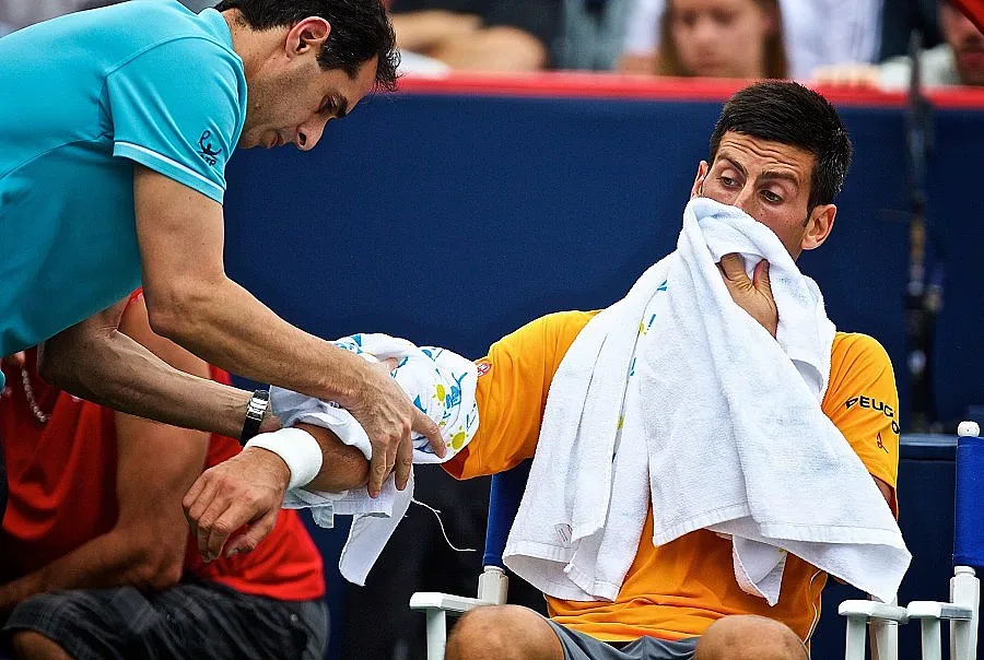 ВИДЕО: Джокович се оплаква от марихуана на корта 