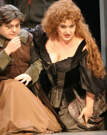 Габриела Георгиева: Преди спектакъл моля Гена за помощ