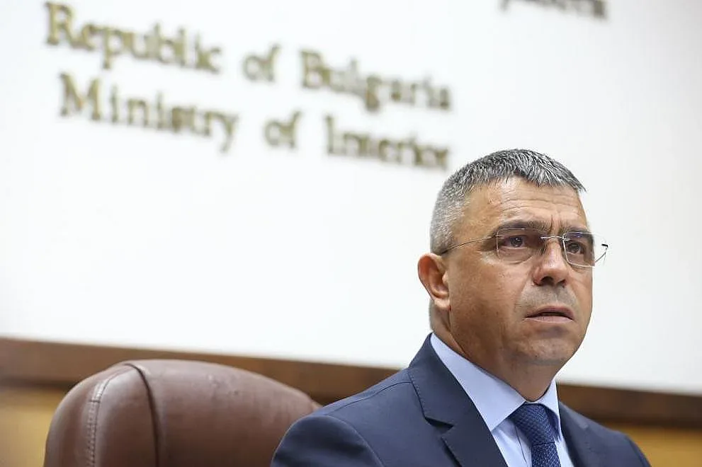 Министър Илков с нови разкрития за пирамидата BETL