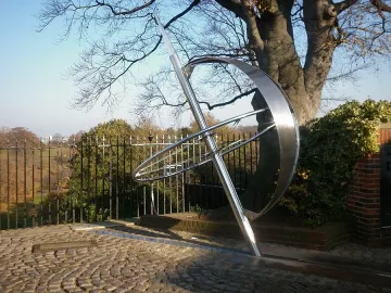 Местят линията на Гринуичкия меридиан