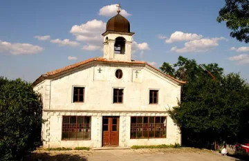 За Голяма Богородица каварненци имат обновен храм