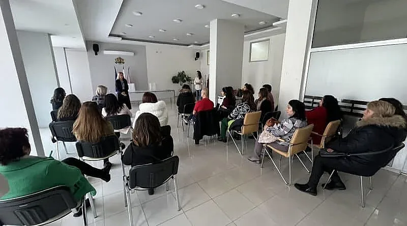 Община Казанлък проведе обществено обсъждане за промени в Наредба № 9 за детските градини