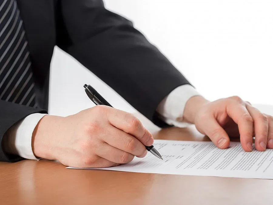 Чиновници връщат пари, ако не предоставят услуга