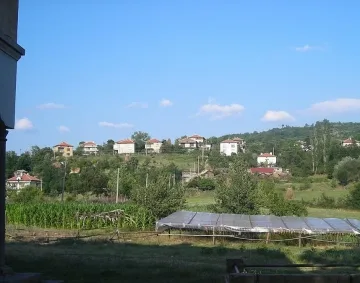 Двама в болница, един – в ареста, след пиянски скандал в момчилградско село