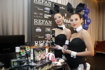 „Рефан” награди новата Playmate of the year Виктория Ананиева