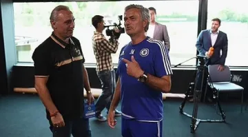 Стоичков на крака при Моуриньо