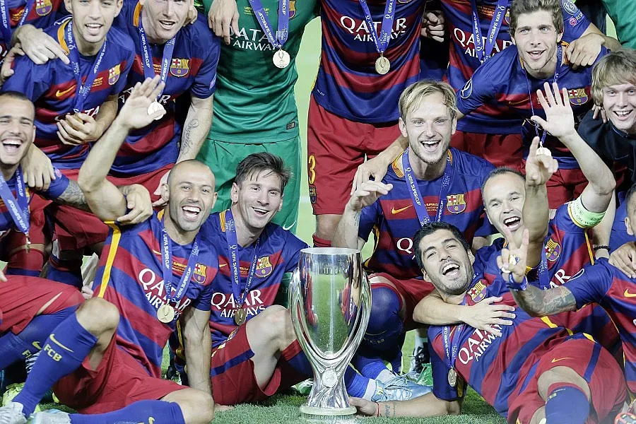 "Барселона" грабна Суперкупата на Европа с истинско шоу