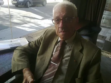 Полиция на плажа, за да намалят удавниците