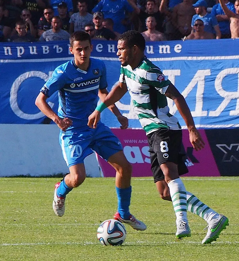 Посрещат шведи на "Васил Левски"