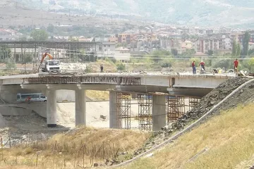Мост над Върбица ще свърже Момчилград с пътя за Гърция до края на септември