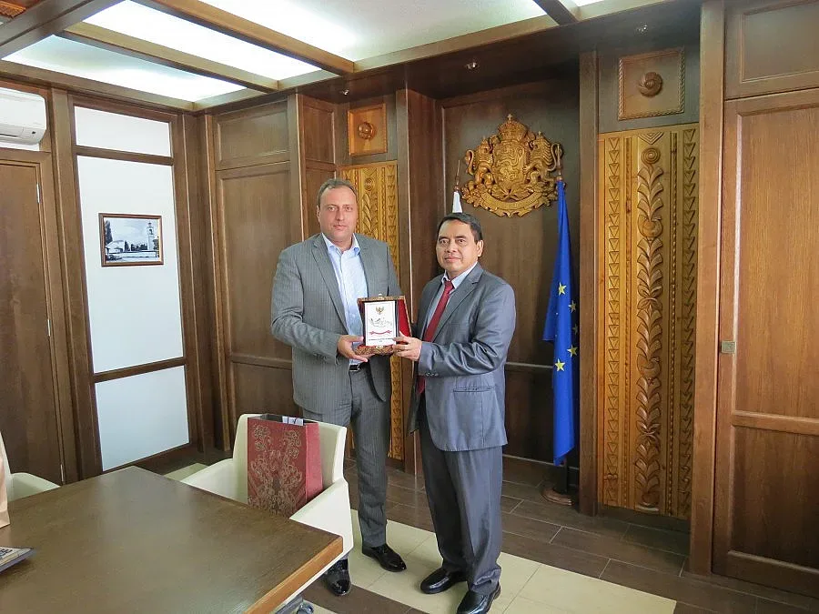 Индонезия с консул в Банско