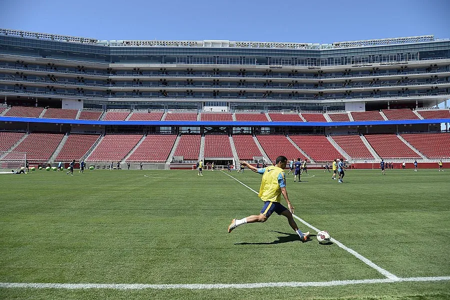Стоичков към Педро: Ван Гаал ще те съсипе
