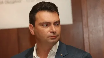 Паргов каза истината за посещението в Китай