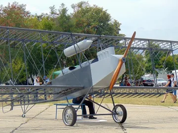 Реплика на първия бг самолет в Крумово