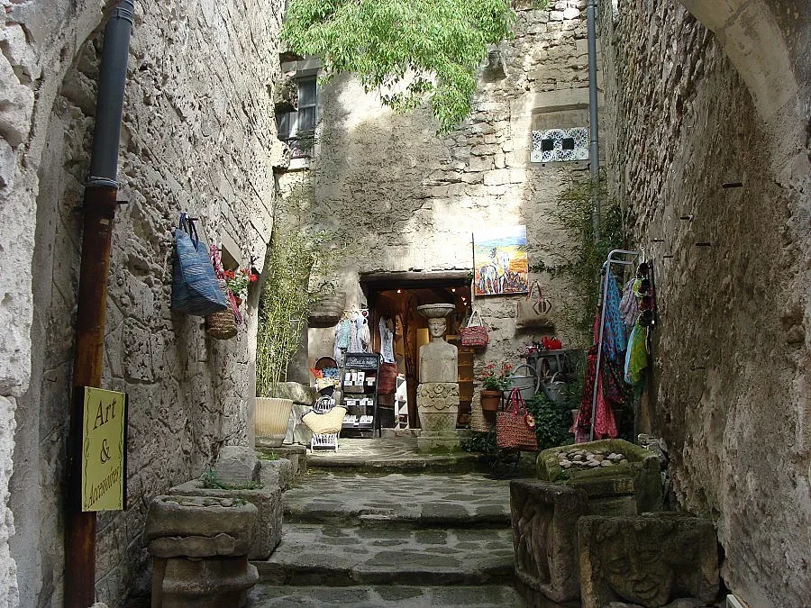 Рицари и звезди на Ривиерата 