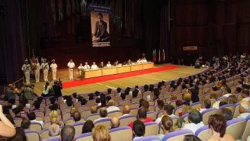 Портних изпрати абсолвентите на Висшето военноморско училище 