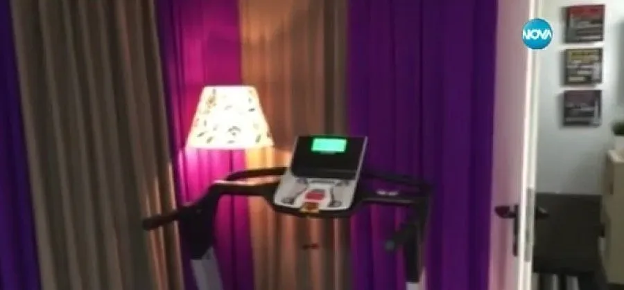 Фитнес пътека в гримьорната на Уилямс (ВИДЕО)