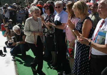 Бокова поздрави Бистришките баби