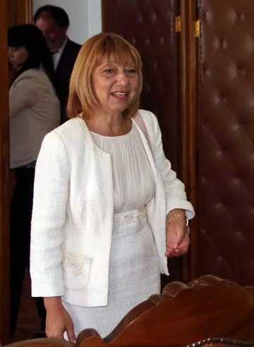 Клисарова: Варна да е център за здравен туризъм