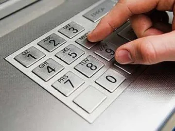 Трима нашенци точат банкомати във Виетнам