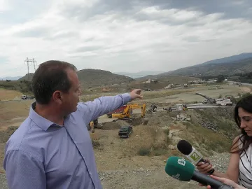 Преасфалтираха част от настилка на АМ "Струма"