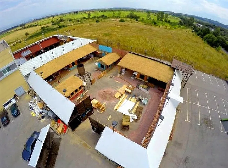 Фенове заснеха къщата на "Биг Брадър"с дрон