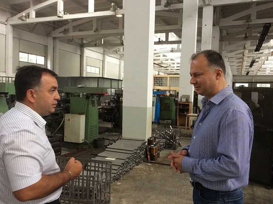 Наемат 150 работници във ВМЗ Сопот