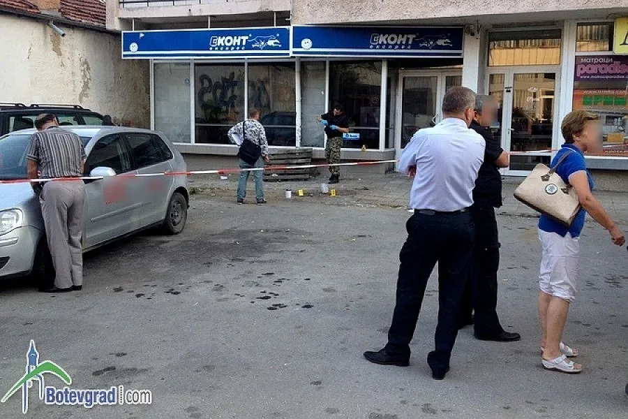 Шести атентат срещу куриери