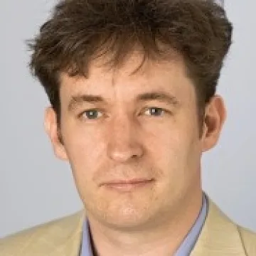 Европа буташе стени, сега отново ги издига