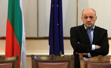 Томислав Дончев става принципал на НДК