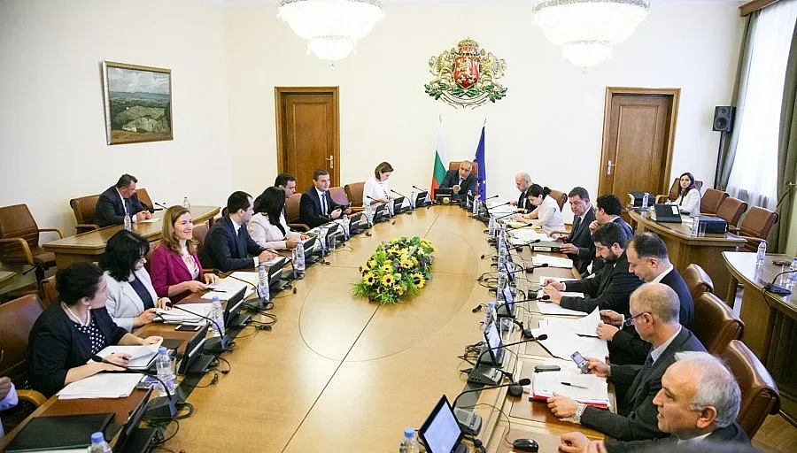 Министрите с отчет за съкращения през септември