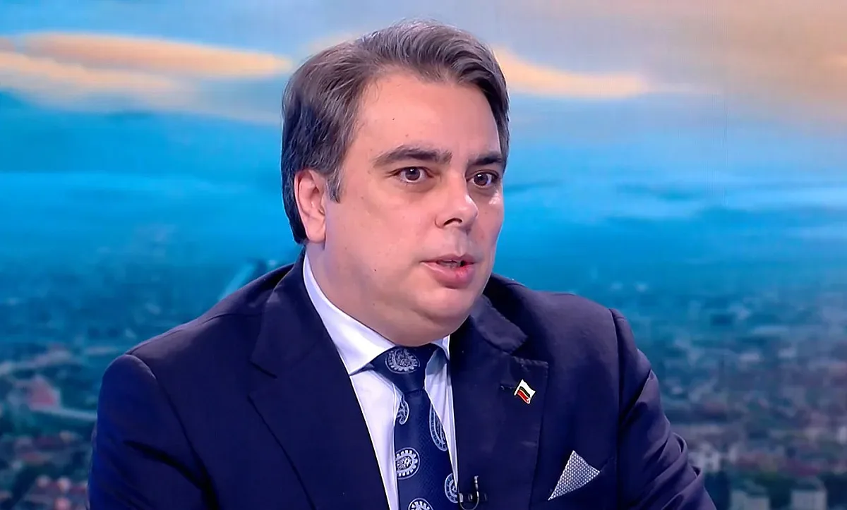 Асен Василев подлуди цяла България с абсурдни твърдения