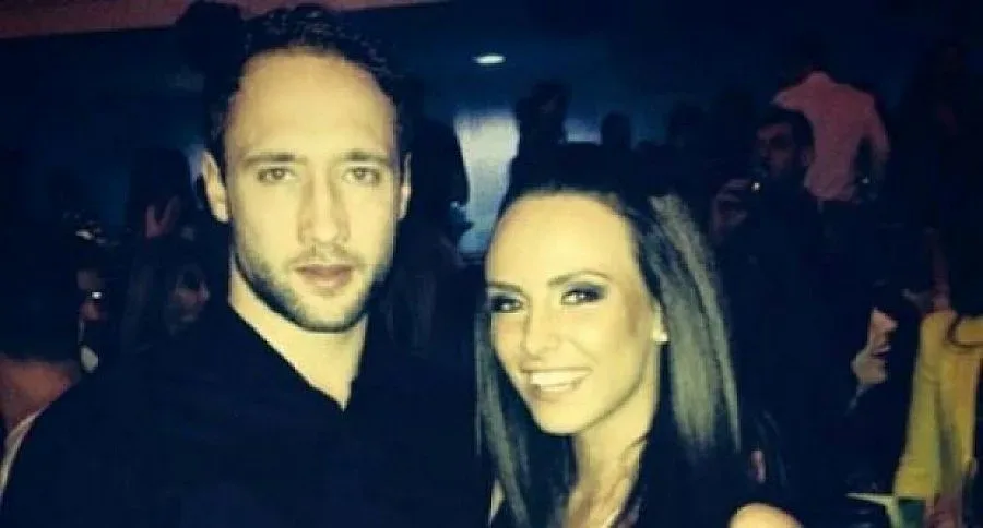 Хъш от Народния се жени