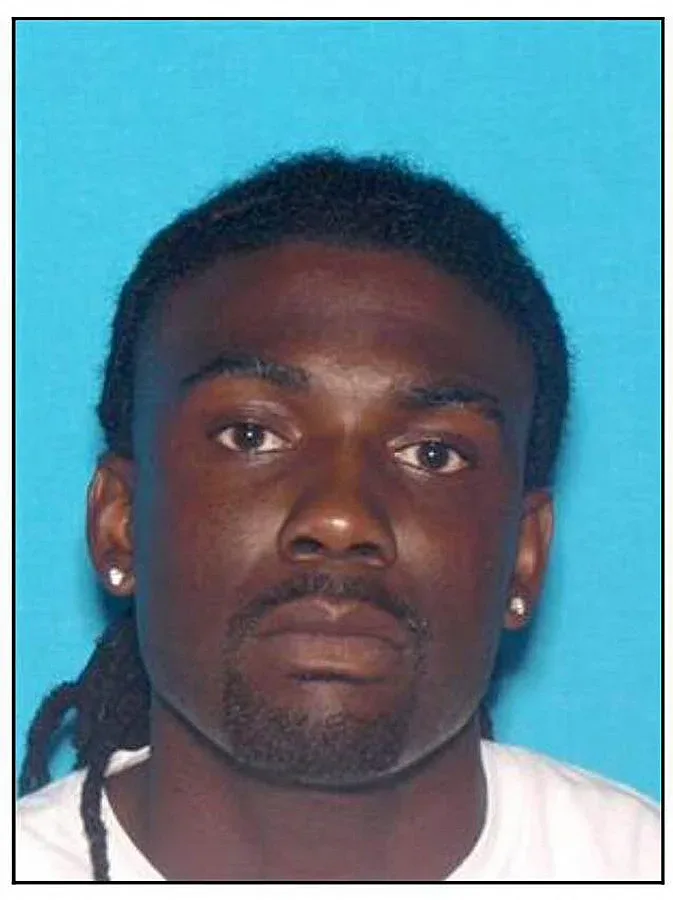 Убиец на полицай се предаде в Тенеси