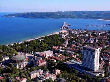 Въртят филми на пристанището във Варна