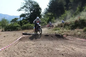 35 души събра първото офроуд състезание в Момчилград