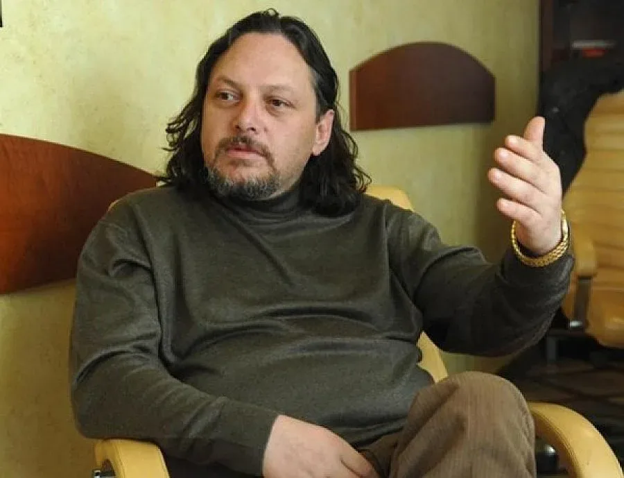 Забраниха на брата на Нидал Алгафари да влиза в басейн