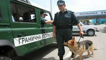 "Гранична полиция" спипа над 50 нелегални имигранти