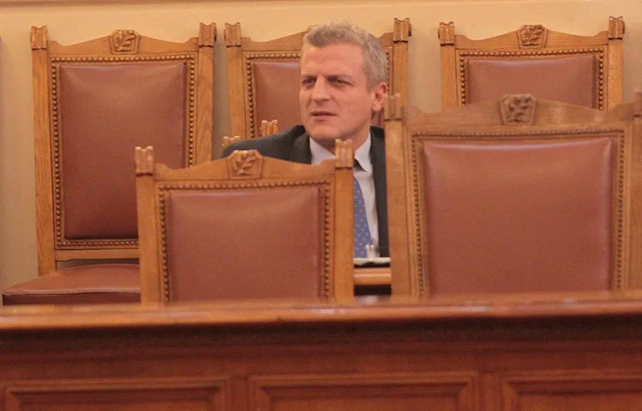 Москов: В парламента надделя предизборната кампания