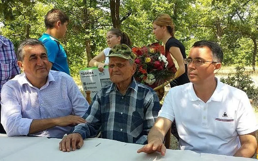 Дариха столетник  с  телевизор 