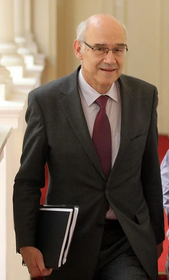 Иван Иванов: Правителствените мерки намаляват тока с 0.11%