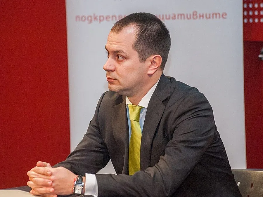 Министерства и НПО-та борят заедно младежката безработица