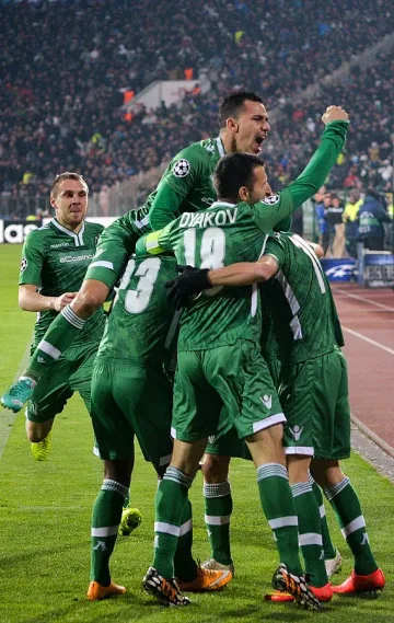 Сватбата свири дербито в Разград