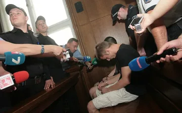 Гледат мерките на биячите на Еци