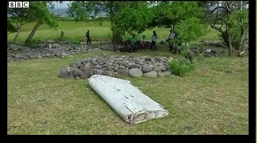 Първа следа от изчезналия малайзийски самолет