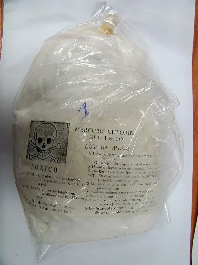 Откриха живак в пътнически автобус на границата с Турция