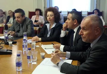 Новият екип на Радев положи клетва